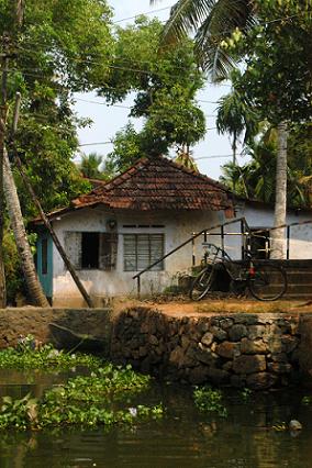 kerala boat cruise